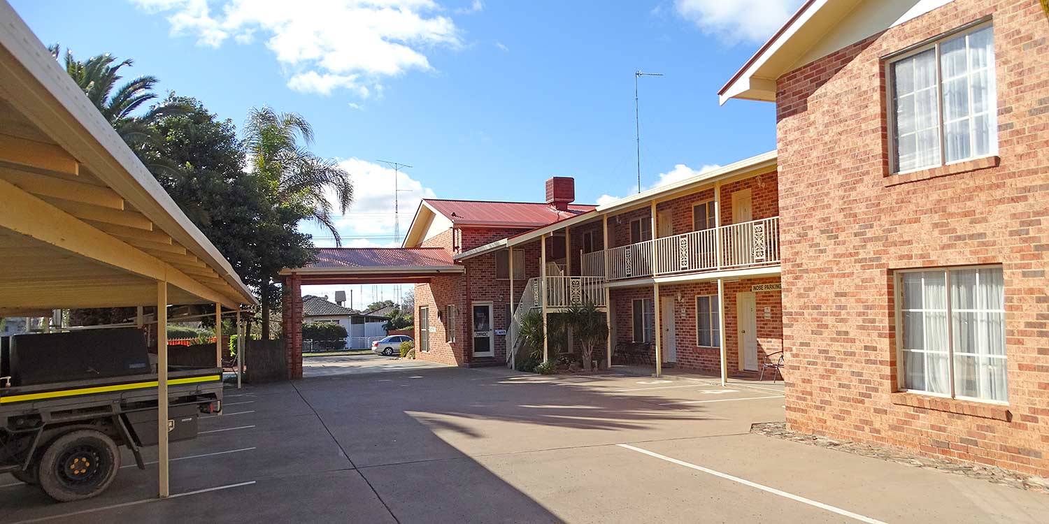 The Palms Motel West Wyalong
